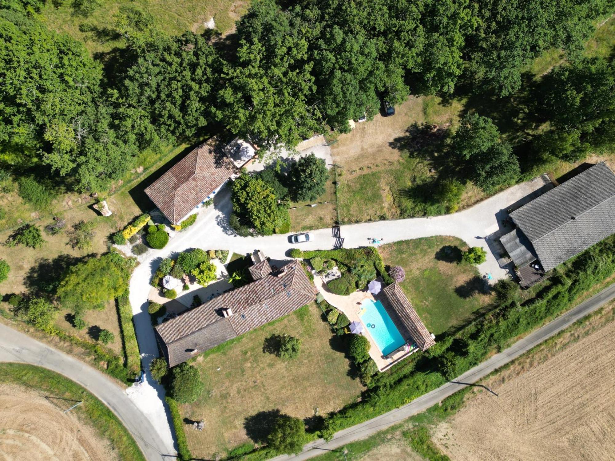 Apartament Cave Le Vieux Manoir Valeilles Zewnętrze zdjęcie